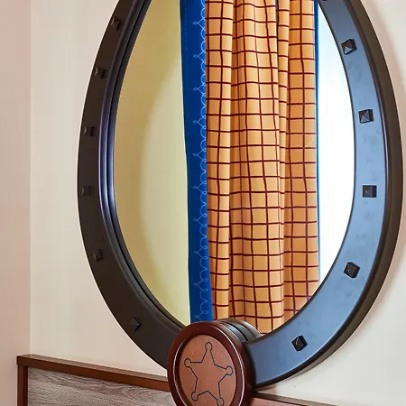 Cheyenne Hotel 3*